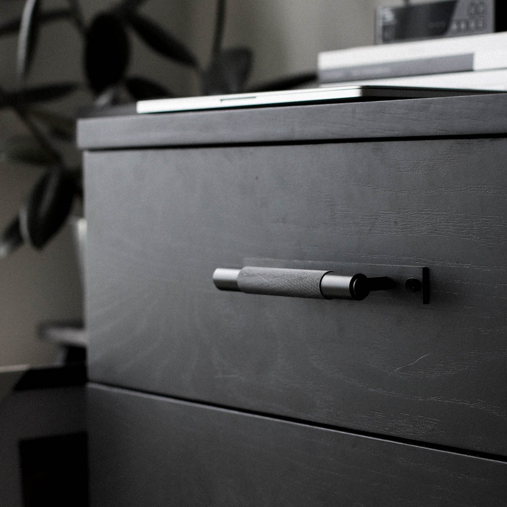 Buster + Punch Pull Bar, Linear Design Cabinet Hardware Buster + Punch Black 0.4x0.09x0.03