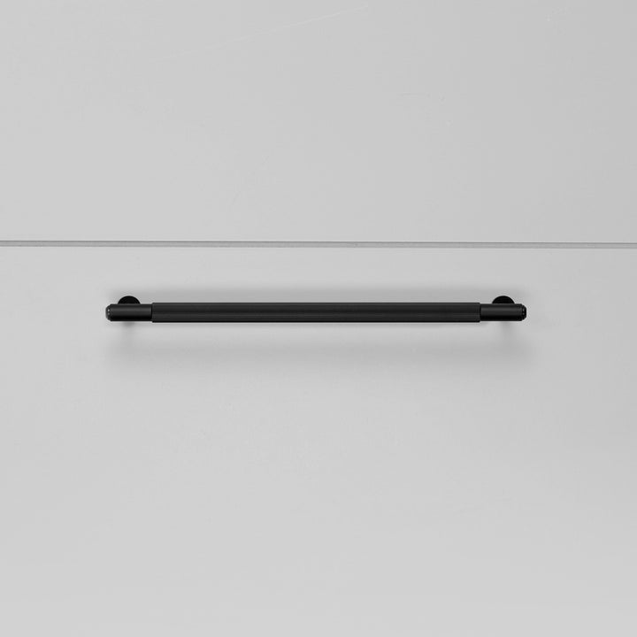Buster + Punch Pull Bar, Linear Design, with backplate Cabinet Hardware Buster + Punch Black Medium