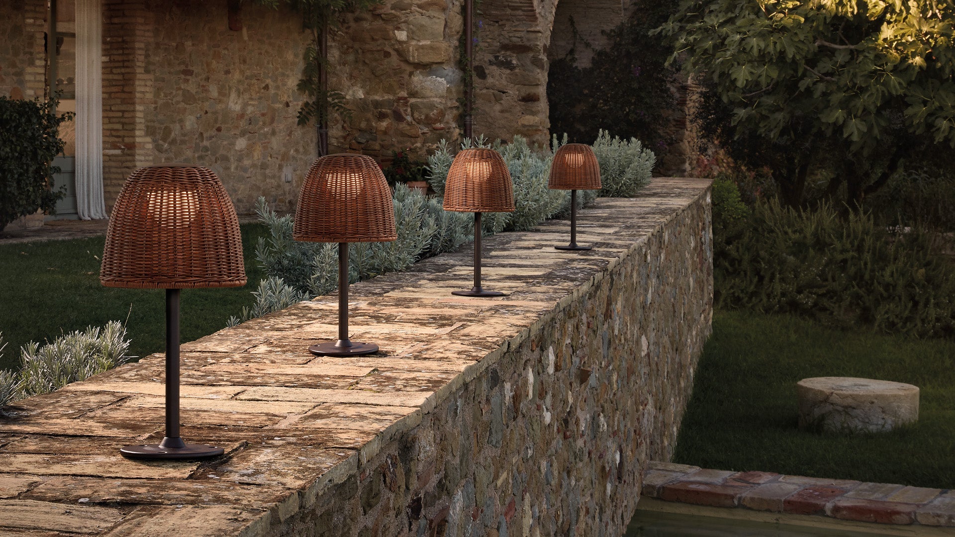 Bover Atticus Outdoor Bollard - Thumbnail 4