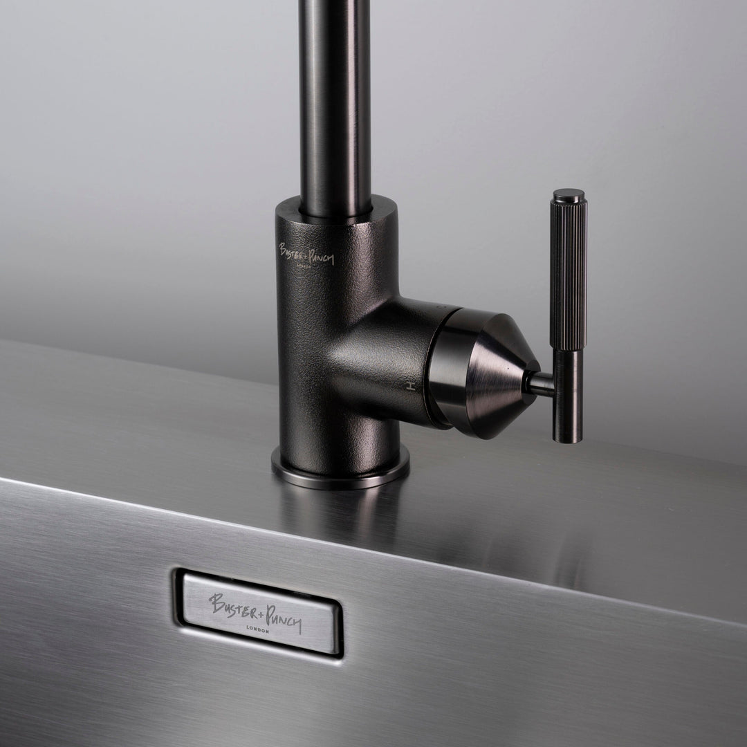 Buster + Punch Kitchen Faucet | Dual-Spray Pull-out Mixer | Linear Faucets Buster + Punch