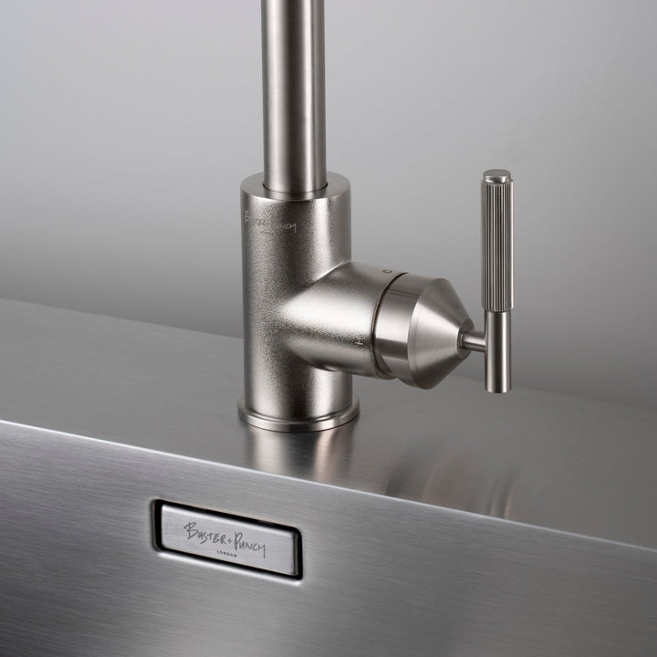 Buster + Punch Kitchen Faucet | Dual-Spray Pull-out Mixer | Linear Faucets Buster + Punch