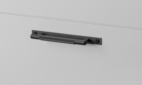 Buster + Punch Pull Bar, Linear Design, with backplate Cabinet Hardware Buster + Punch Black Small