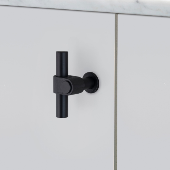 Buster + Punch T-Bar Cast Cabinet Hardware Buster + Punch Welders Black