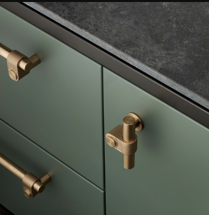 Buster + Punch T-Bar Cast Cabinet Hardware Buster + Punch Brass