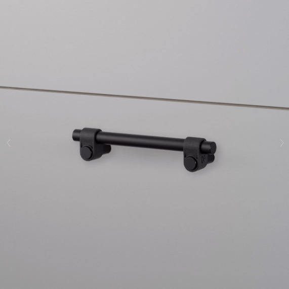 Buster + Punch Pull Bar / Cast Cabinet Hardware Buster + Punch Small Welders Black