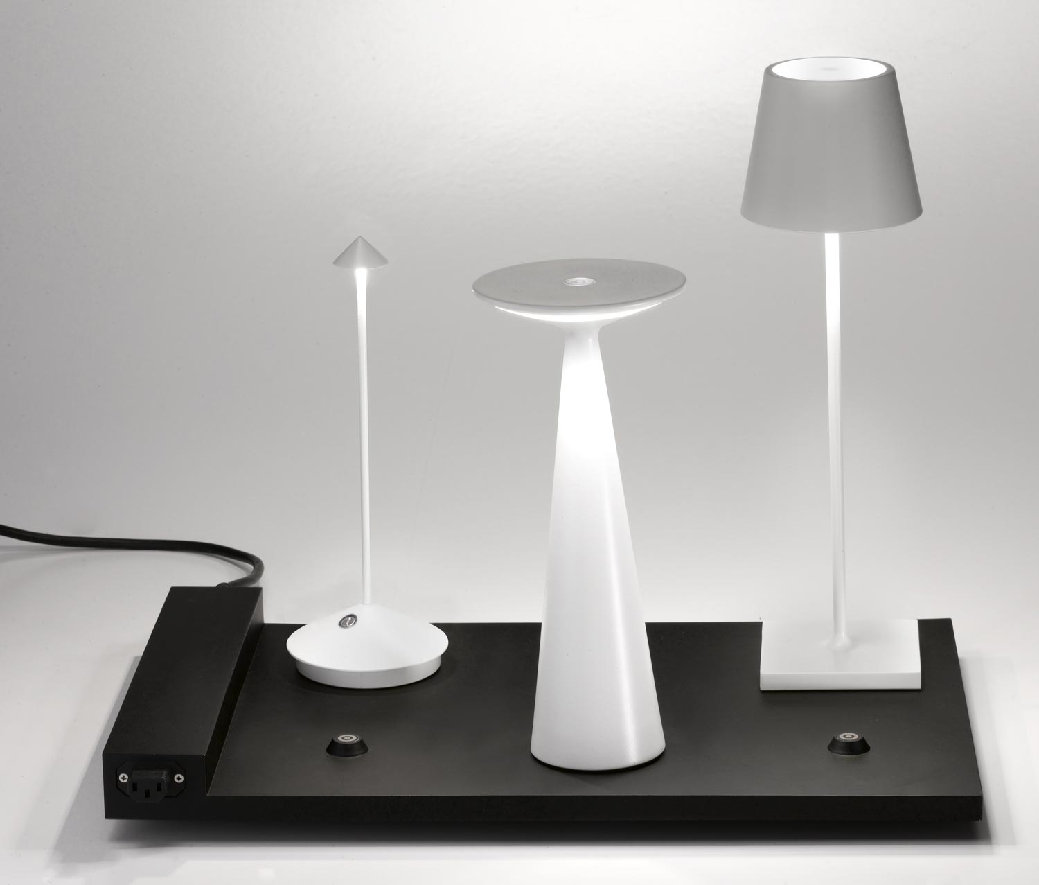 Zafferano America Charging Carpet - Thumbnail 2